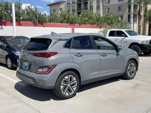 2023 Hyundai KONA EV SEL
