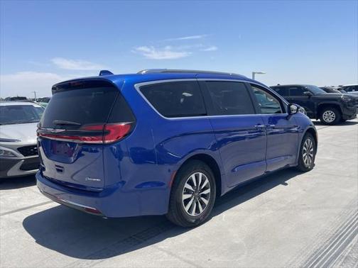 2021 Chrysler Pacifica Hybrid Touring L