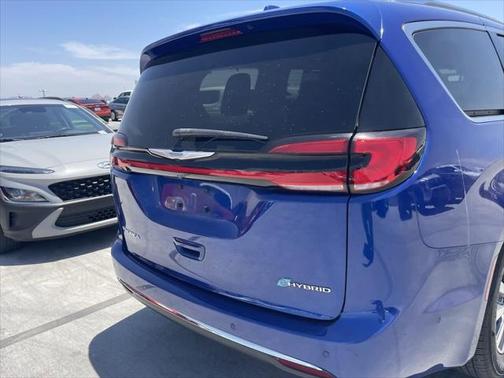 2021 Chrysler Pacifica Hybrid Touring L