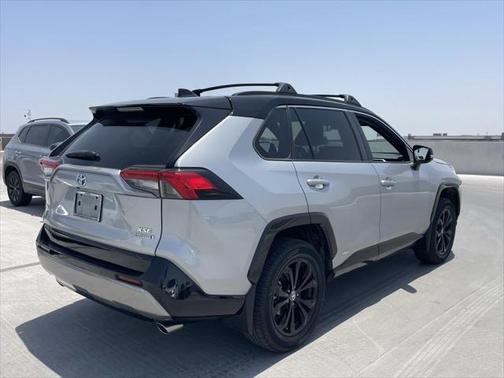 2024 Toyota RAV4 Hybrid SE