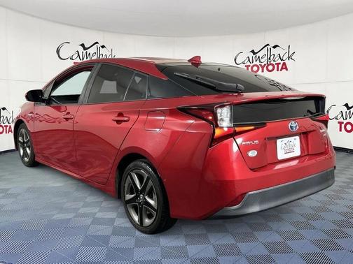 2019 Toyota Prius XLE