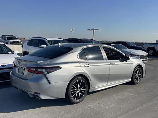 2021 Toyota Camry SE