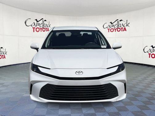 Ice Cap 2025 Toyota Camry LE