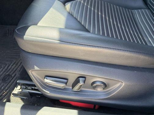 Celestial Silver Metallic 2023 Toyota Camry SE