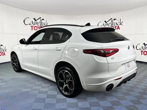 2023 Alfa Romeo Stelvio Veloce AWD