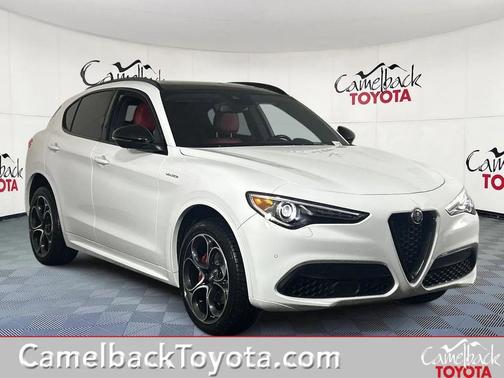 2023 Alfa Romeo Stelvio Veloce AWD