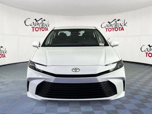 Ice Cap 2026 Toyota Camry LE