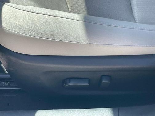 Pearl White 2025 Nissan Altima 2.5 SV