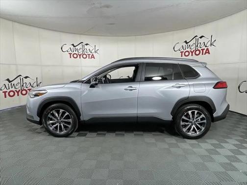 2025 Toyota Corolla Cross XLE