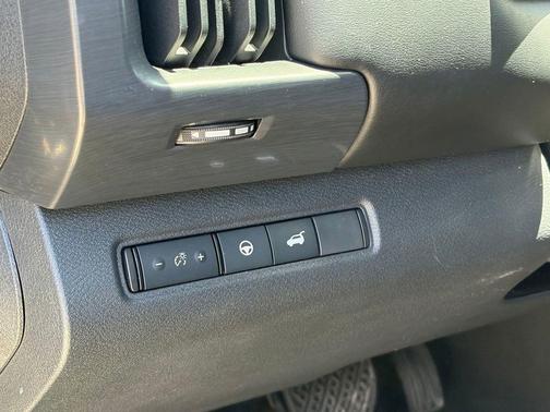 Mocha Almond Pearl 2022 Nissan Pathfinder SL 2WD