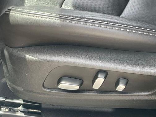 Stellar Black Metallic 2023 Cadillac XT6 Premium Luxury AWD