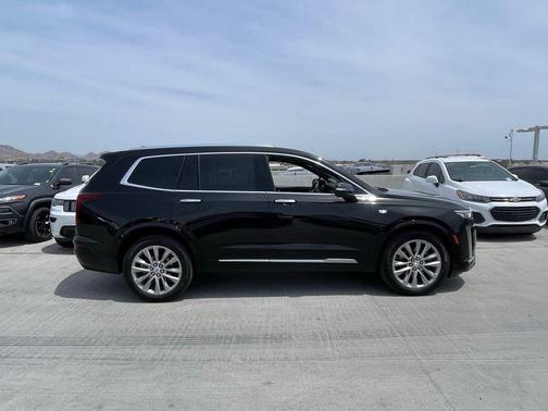 Stellar Black Metallic 2023 Cadillac XT6 Premium Luxury AWD
