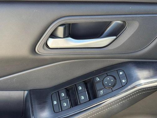 Gun Metallic 2025 Nissan Rogue SV
