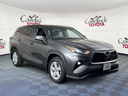 2024 Toyota Highlander LE