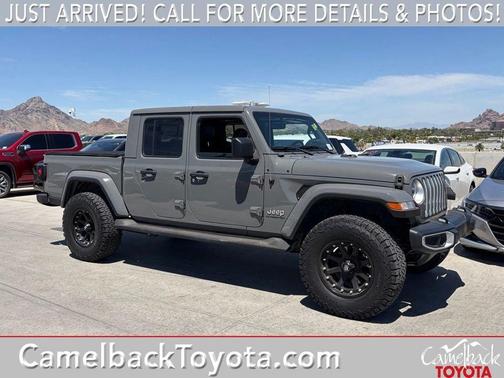 Granite Crystal Metallic Clearcoat 2021 Jeep Gladiator Overland