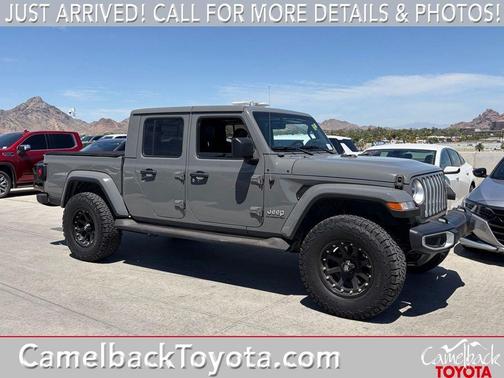 Granite Crystal Metallic Clearcoat 2021 Jeep Gladiator Overland
