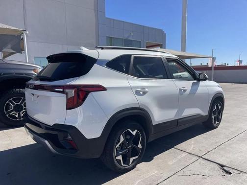 2024 Kia Seltos EX