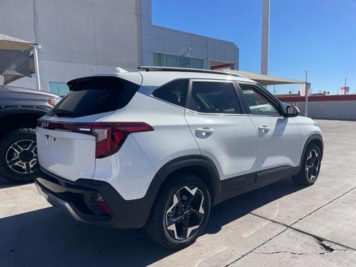2024 Kia Seltos EX