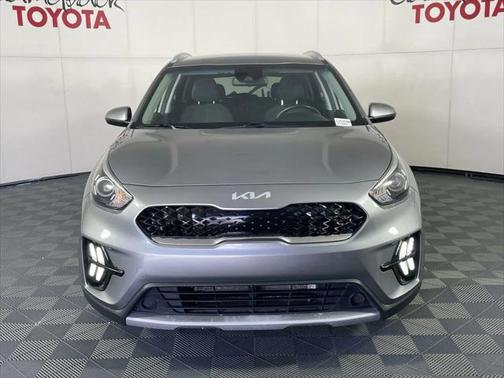 2022 Kia Niro LXS