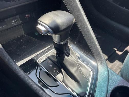 2022 Kia Niro LXS