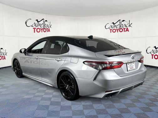 Celestial Silver Metallic/Midnight Black Metallic 2022 Toyota Camry XSE