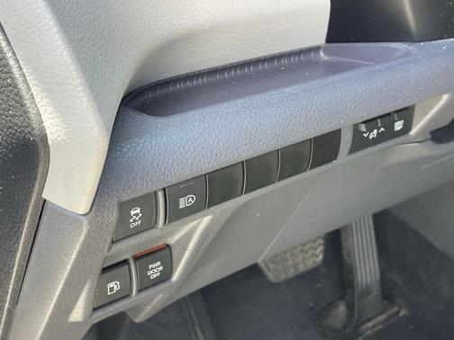 Ice Cap 2024 Toyota Sienna XLE