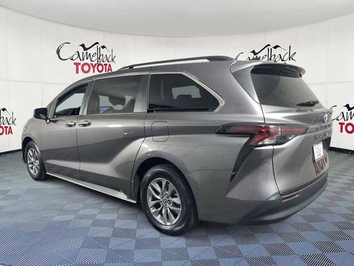 Predawn Gray Mica 2024 Toyota Sienna XLE
