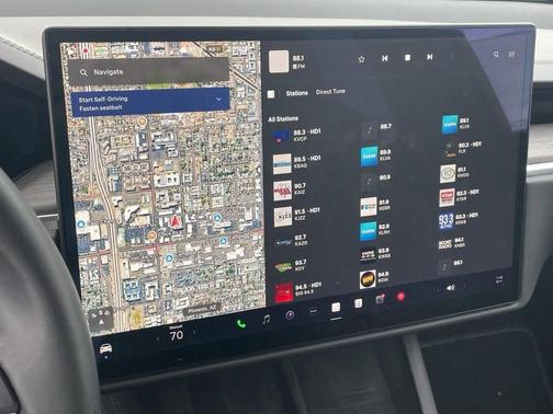 2023 Tesla Model X Standard Range