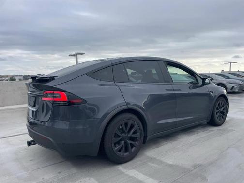 2023 Tesla Model X Standard Range