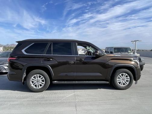 2024 Toyota Sequoia SR5