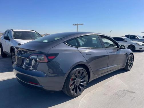 2023 Tesla Model 3 Performance