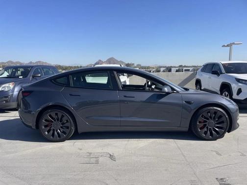 2023 Tesla Model 3 Performance