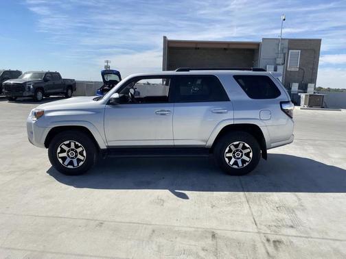 2024 Toyota 4Runner TRD Off Road