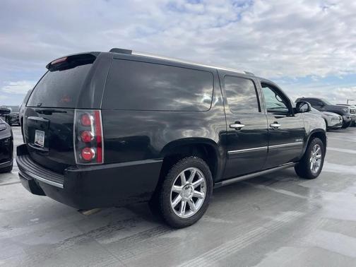 2013 GMC Yukon XL Denali