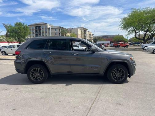 2016 Jeep Grand Cherokee 75th Anniversary