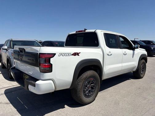 Glacier White 2026 Nissan Frontier PRO-4X