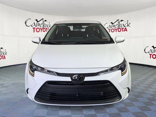 Ice 2026 Toyota Corolla LE