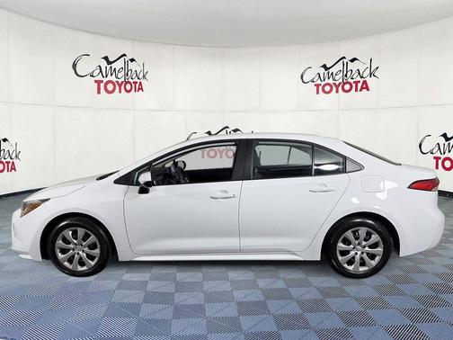 Ice 2026 Toyota Corolla LE