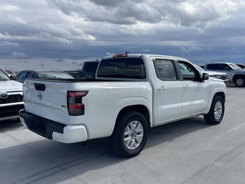 2023 Nissan Frontier SV