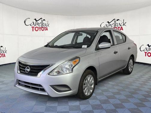 Brilliant Silver Metallic 2016 Nissan Versa 1.6 S+