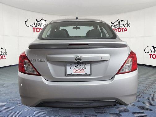 Brilliant Silver Metallic 2016 Nissan Versa 1.6 S+