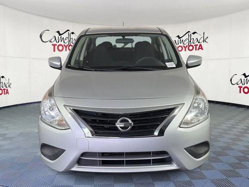 Brilliant Silver Metallic 2016 Nissan Versa 1.6 S+