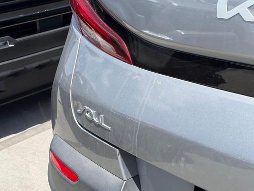Steel Gray 2022 Kia Soul LX