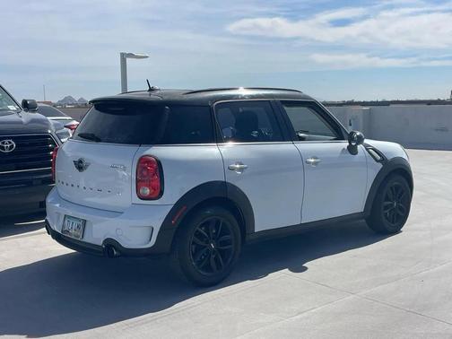 2015 MINI Countryman Cooper S
