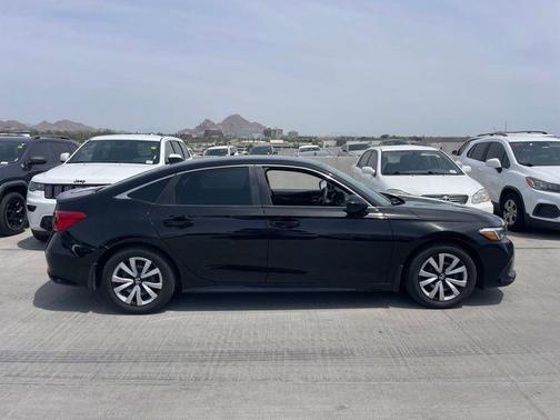 Crystal Black Pearl 2022 Honda Civic LX