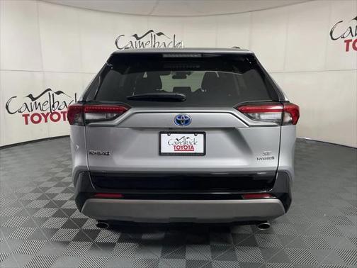 2024 Toyota RAV4 Hybrid SE