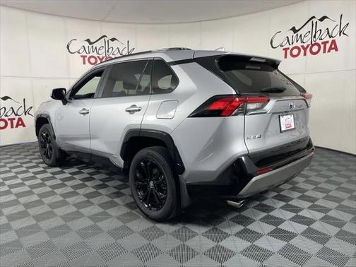 2024 Toyota RAV4 Hybrid SE