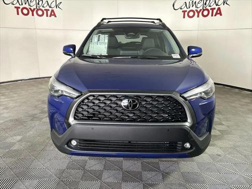 2025 Toyota Corolla Cross XLE