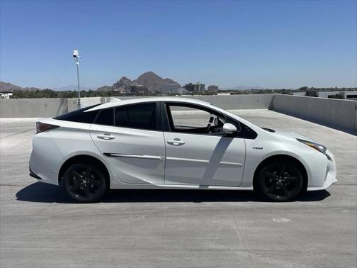 2016 Toyota Prius Three Touring