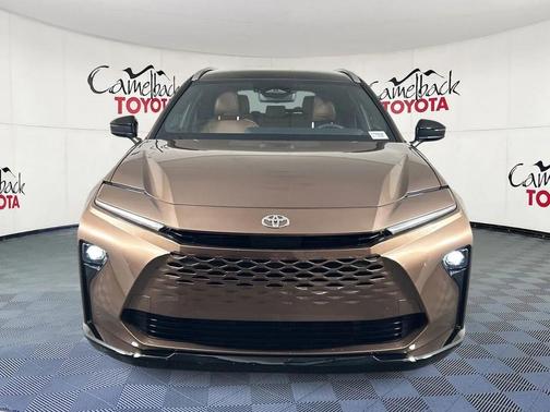 2025 Toyota Crown Signia Limited